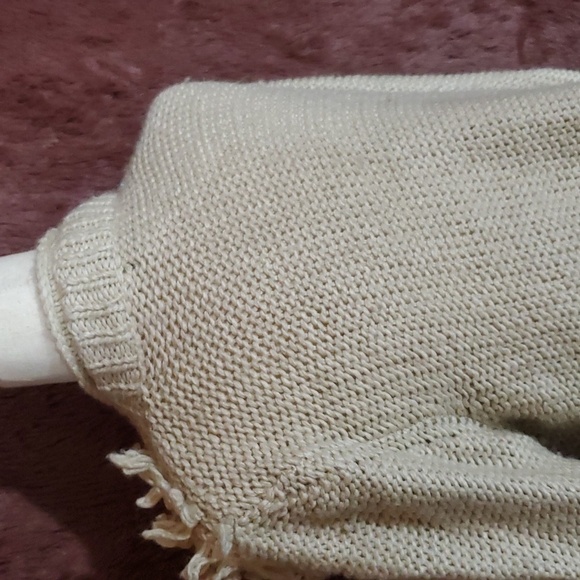 Gaby & Eden Shabby Chic Cardigan Sweater - Picture 5 of 7